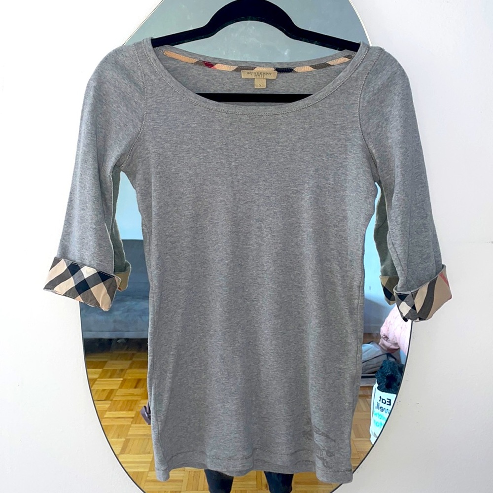 Burberry Crewneck 100% Cotton size Small